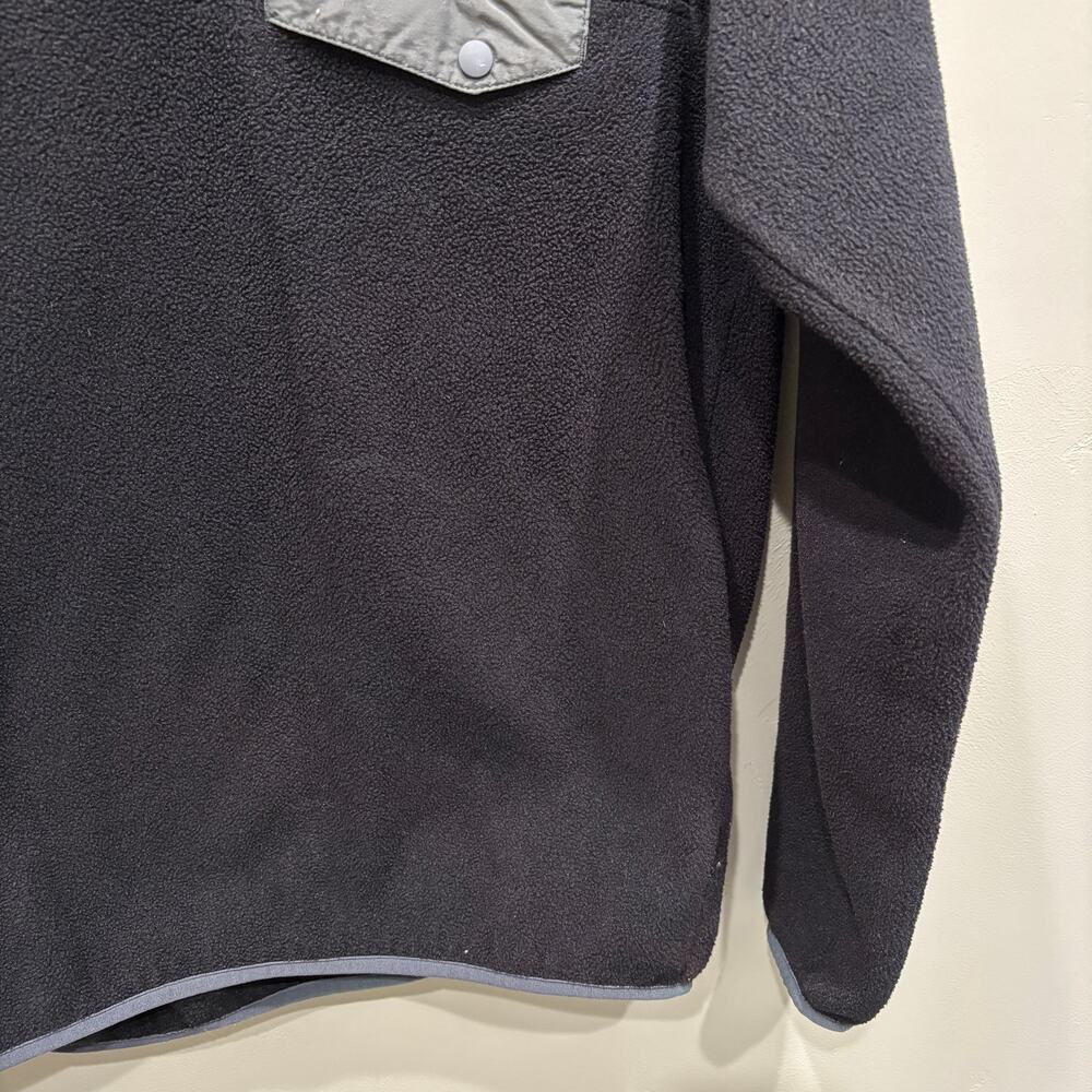 Patagonia Women's Synchilla Snap-T Fleece Pullover Black - Size: Medium - Picture 4 of 10